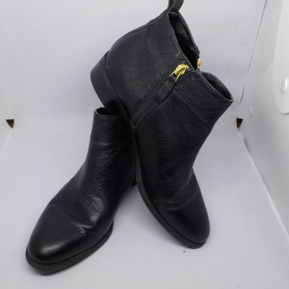 Franco Sarto Black with Gold side  double zippers Leather Ankle Boots 7.5